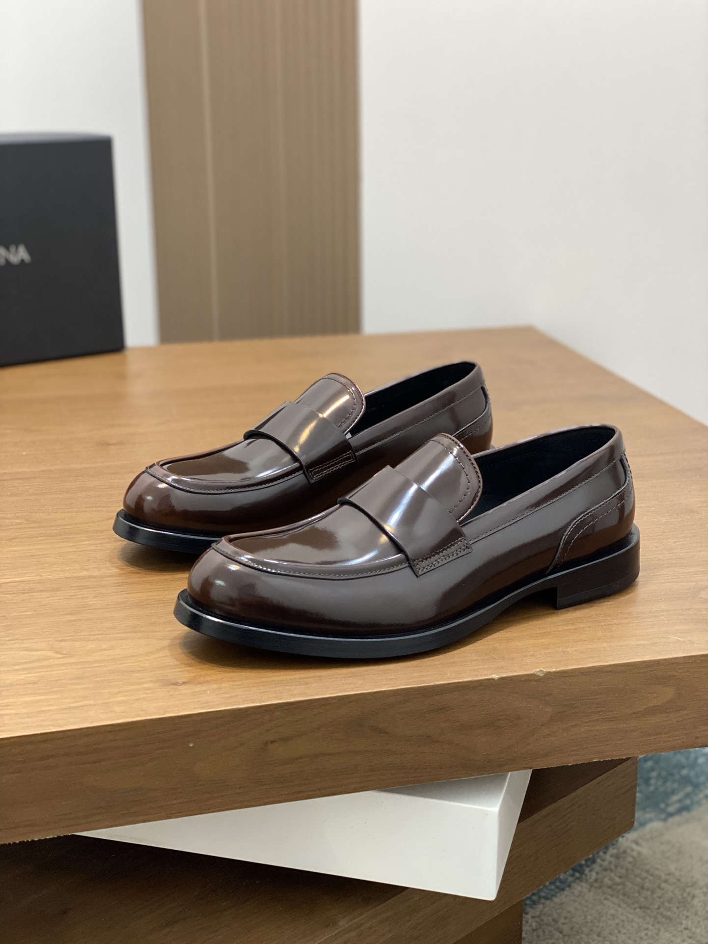 olce & Gabbana shoe